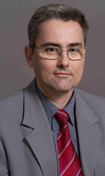 Nemzetközi kutatói utánpótlás-nevelés az Anyagfizikai Tanszéken