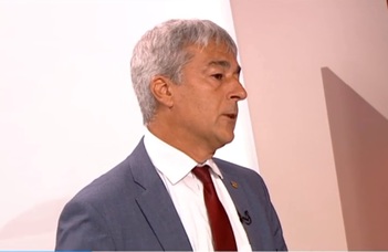 A „pfizereseknek” nem feltétlenül kell elsőként szaladniuk a harmadik oltásért